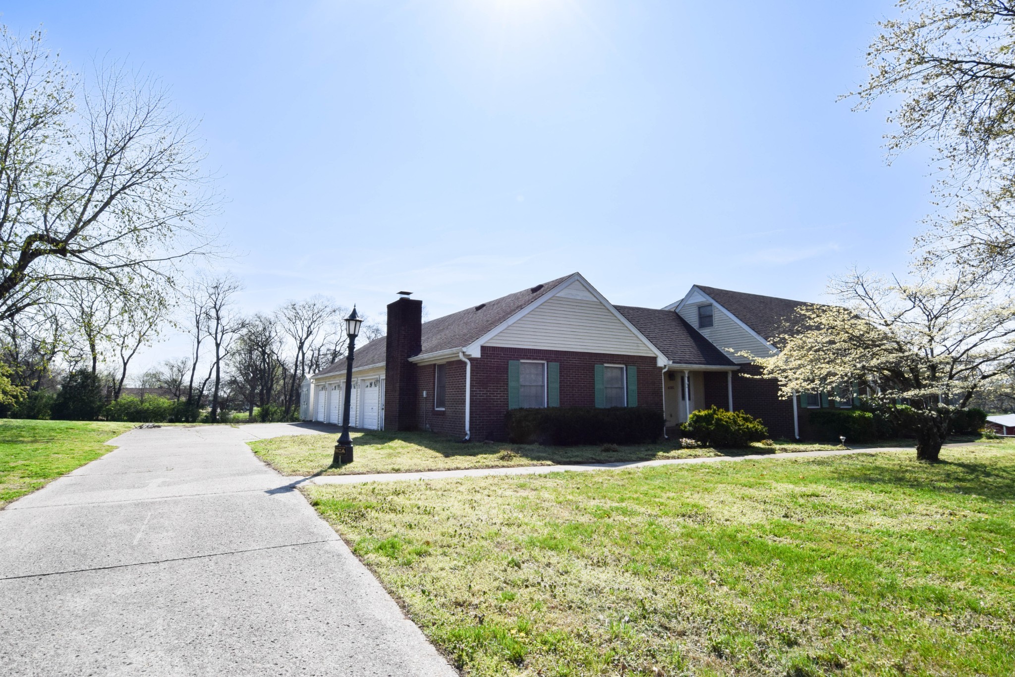1059 Robertson Road Gallatin TN 37066