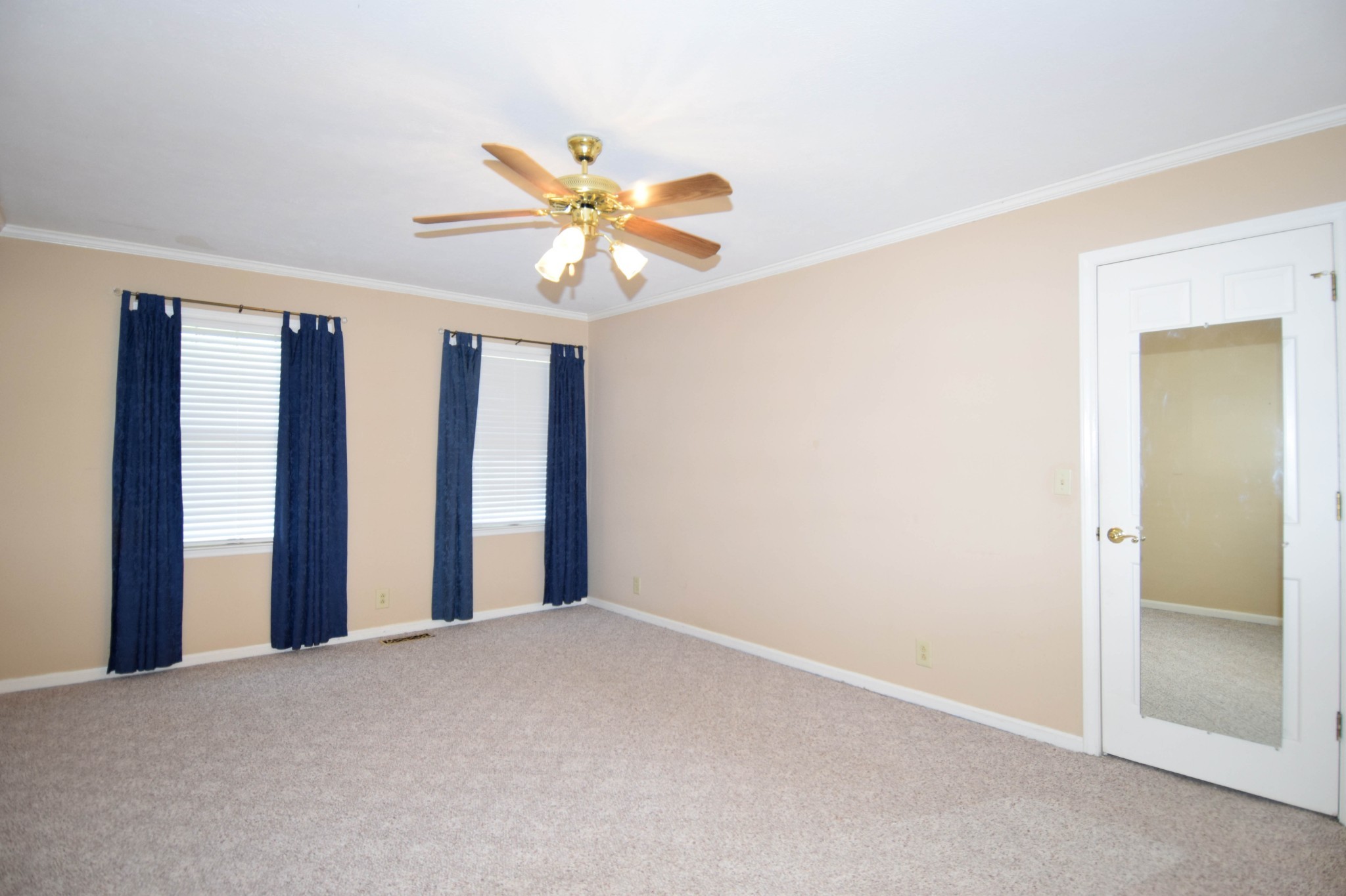 1059 Robertson Road Gallatin TN 37066