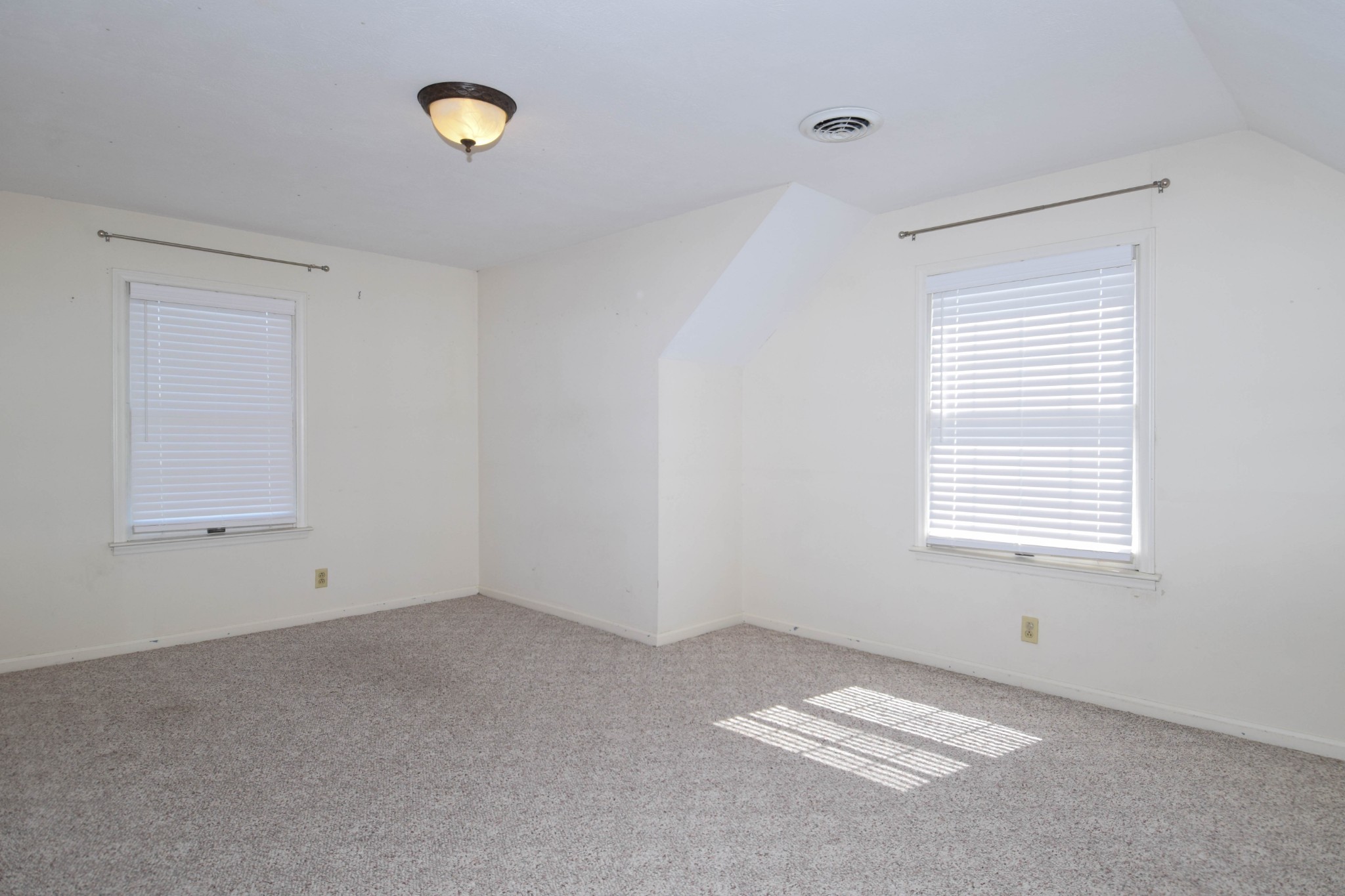 1059 Robertson Road Gallatin TN 37066