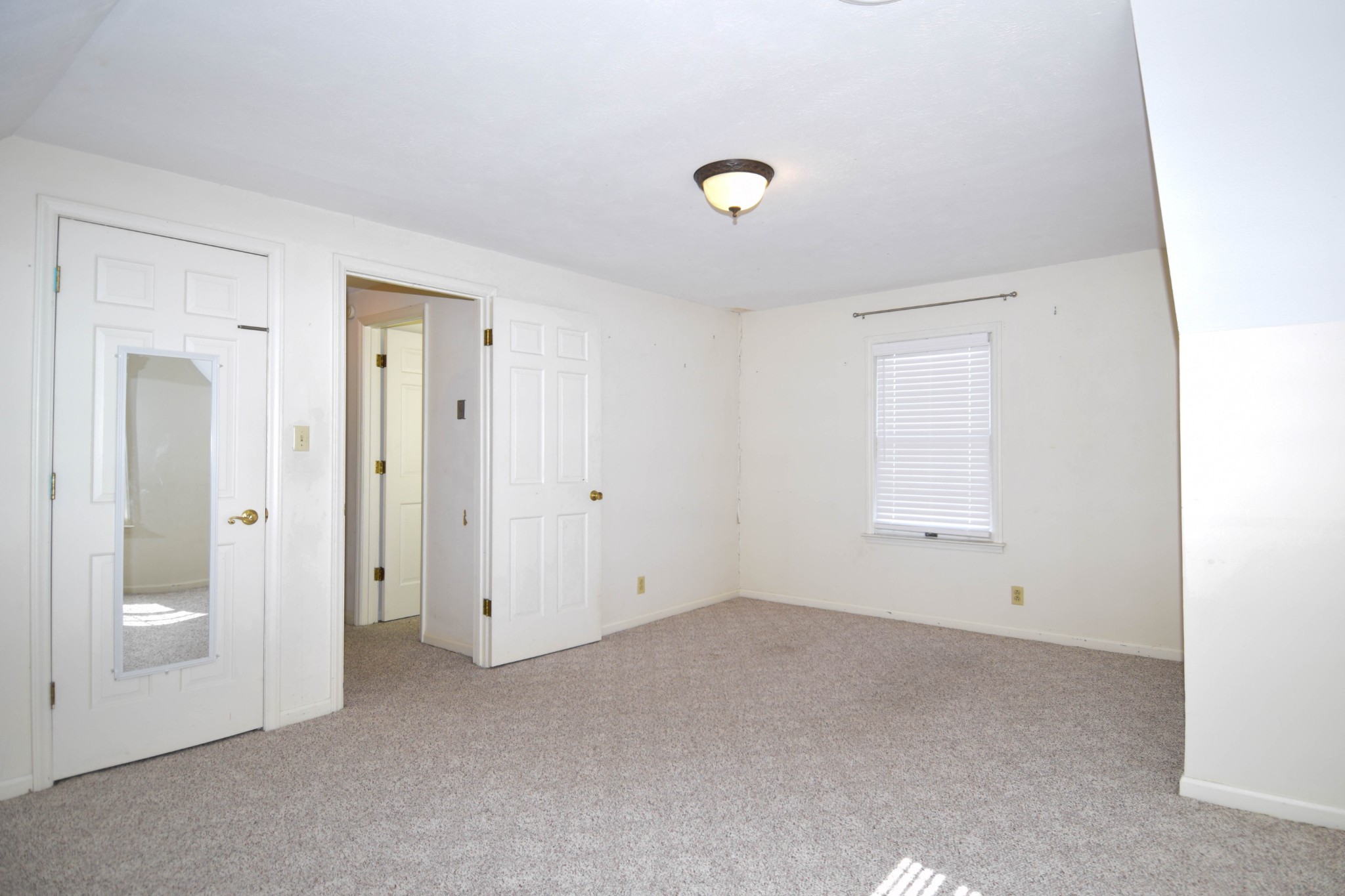 1059 Robertson Road Gallatin TN 37066