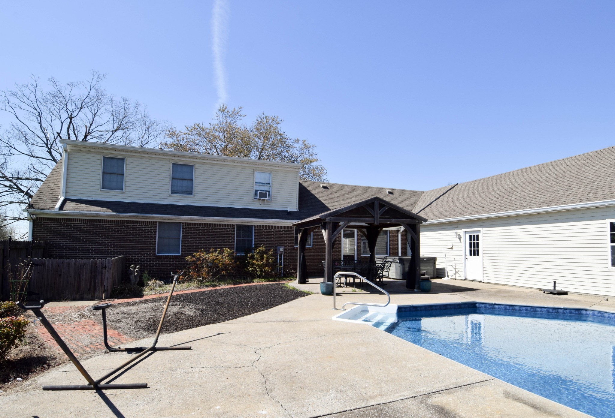 1059 Robertson Road Gallatin TN 37066