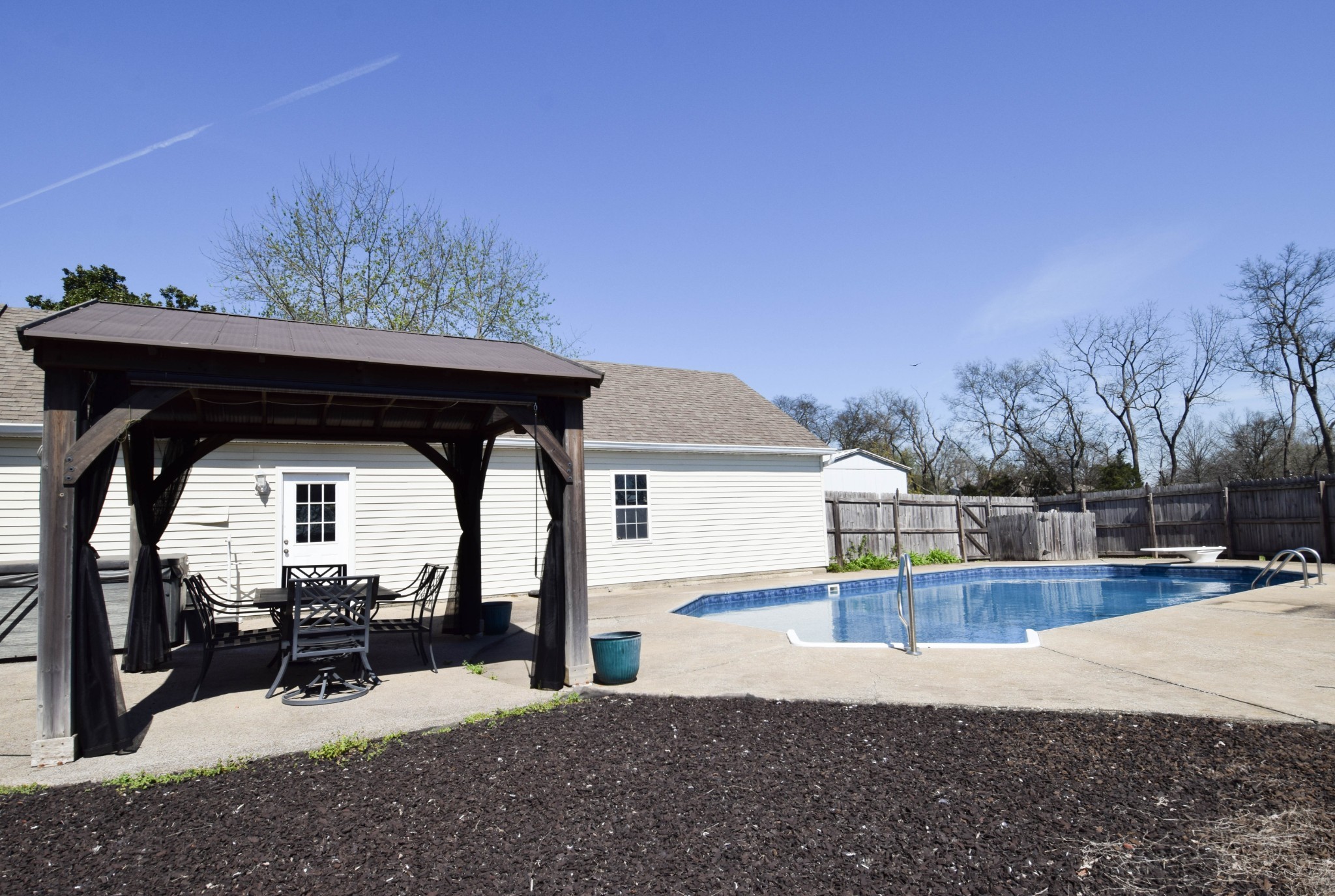 1059 Robertson Road Gallatin TN 37066
