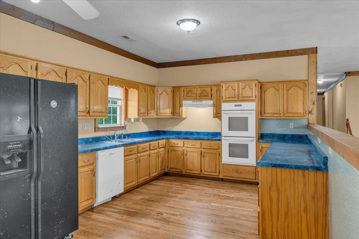 360 Dixon Cove Road Sequatchie TN 37374