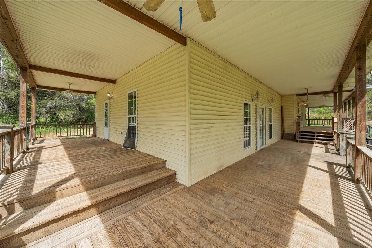 360 Dixon Cove Road Sequatchie TN 37374