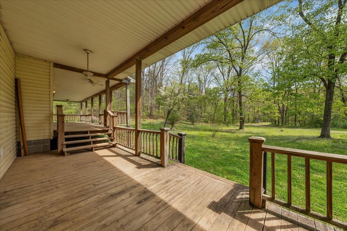 360 Dixon Cove Road Sequatchie TN 37374