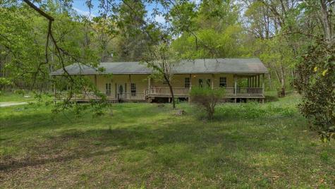 360 Dixon Cove Road Sequatchie TN 37374