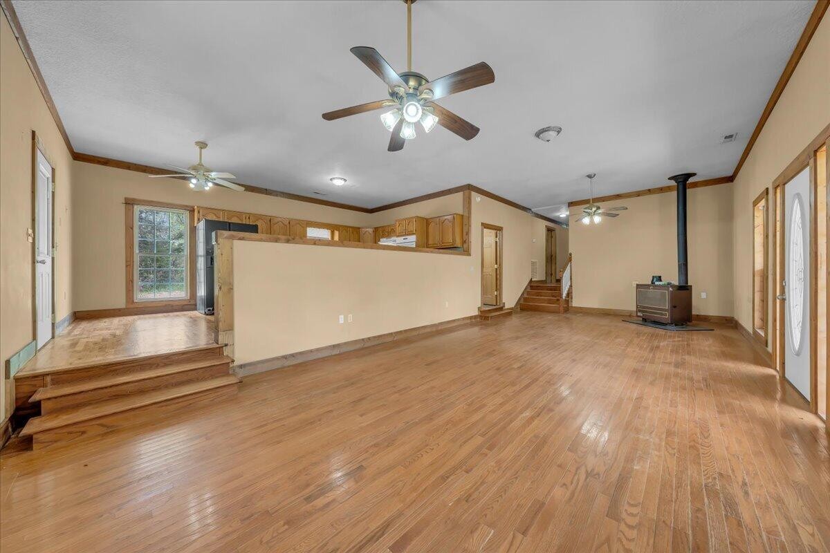 360 Dixon Cove Road Sequatchie TN 37374