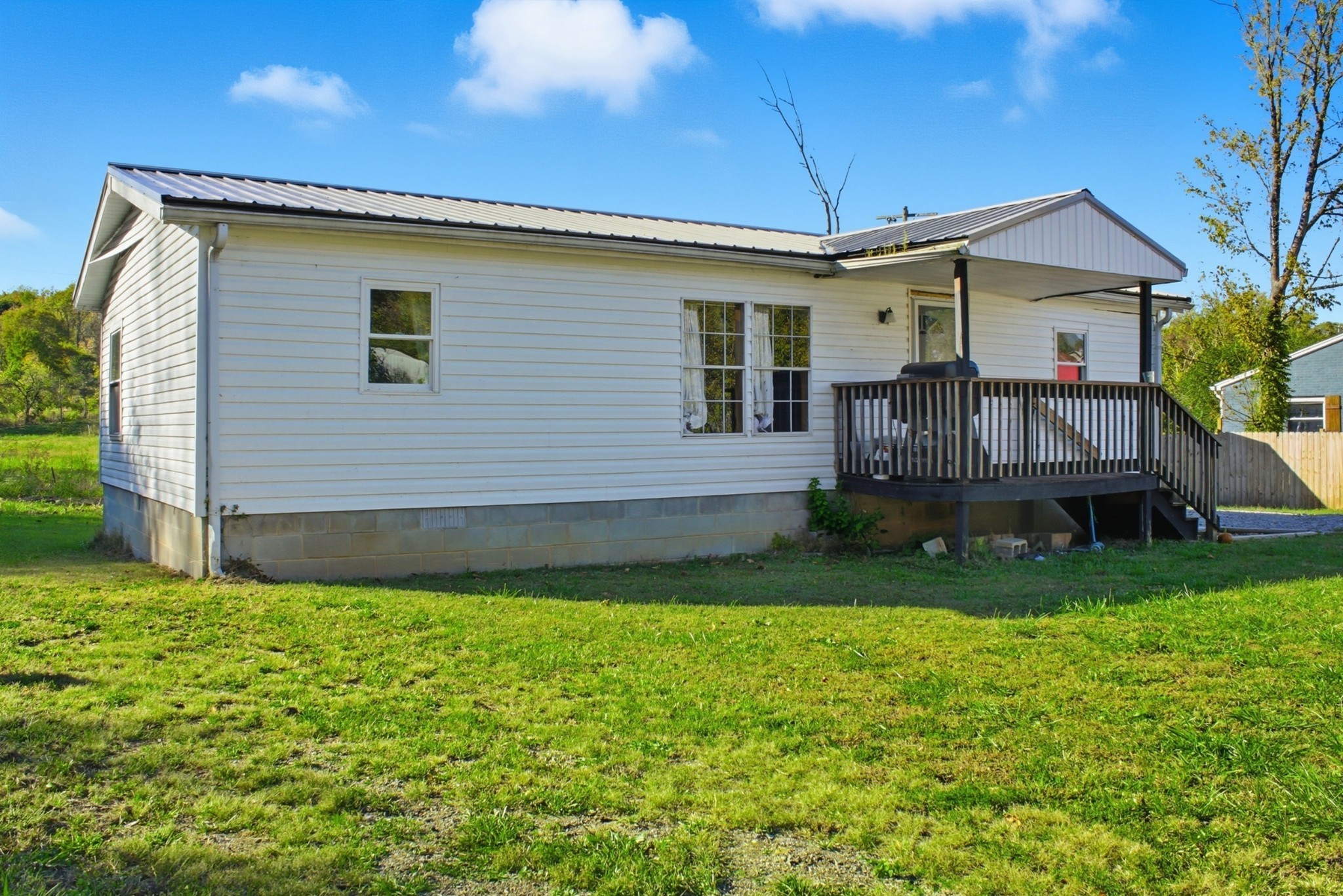 214 S Main Street Byrdstown TN 38549