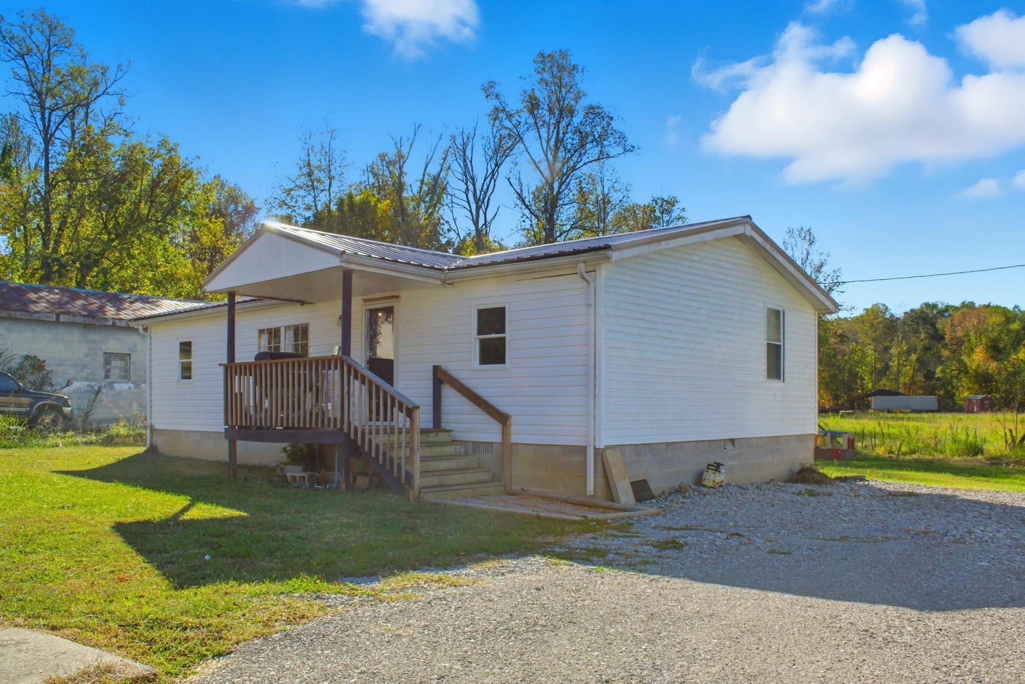 214 S Main Street Byrdstown TN 38549