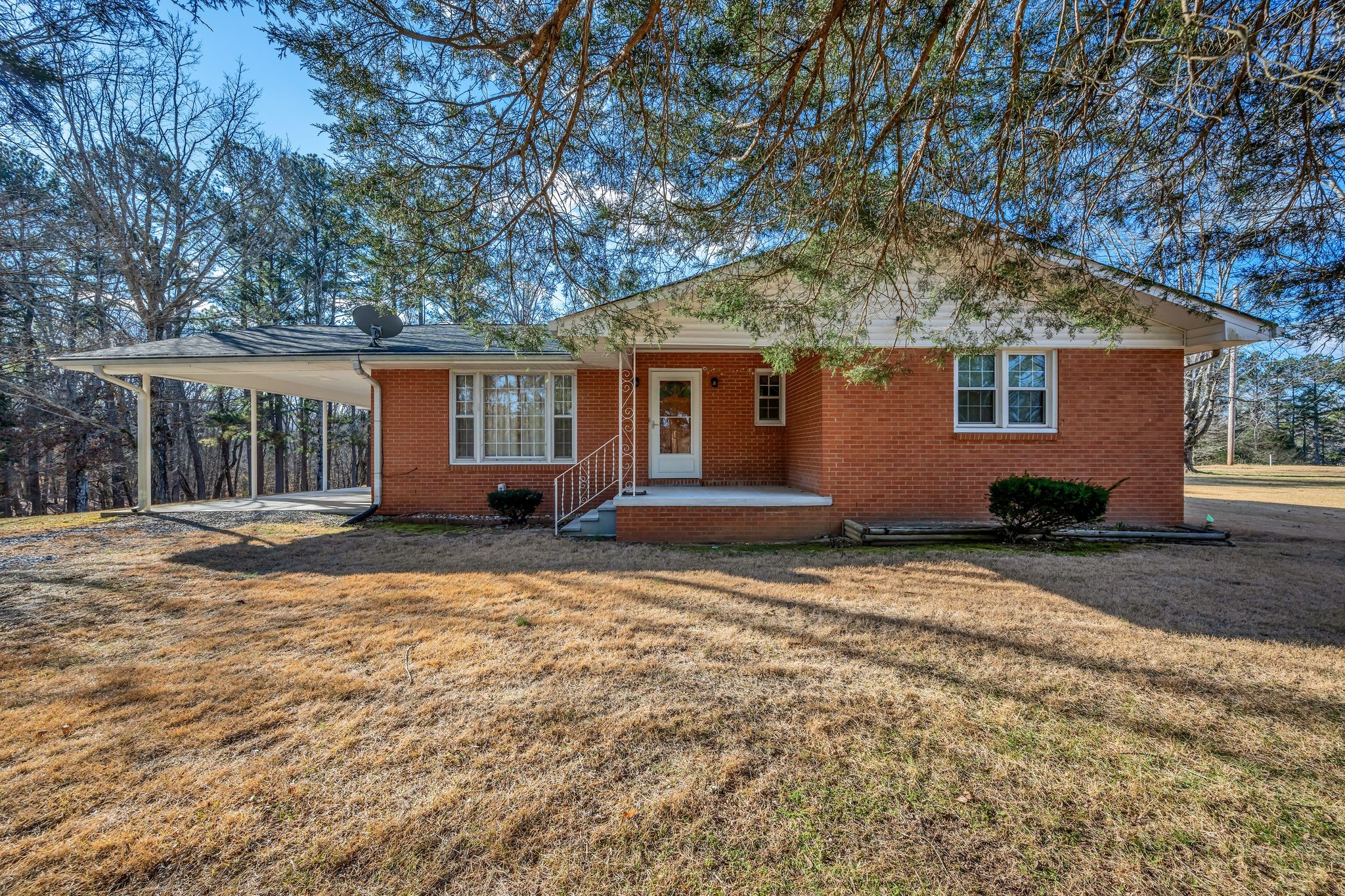 3355 Highway 47 North White Bluff TN 37187