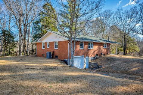 3355 Highway 47 North White Bluff TN 37187