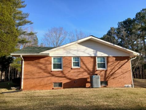 3355 Highway 47 North White Bluff TN 37187
