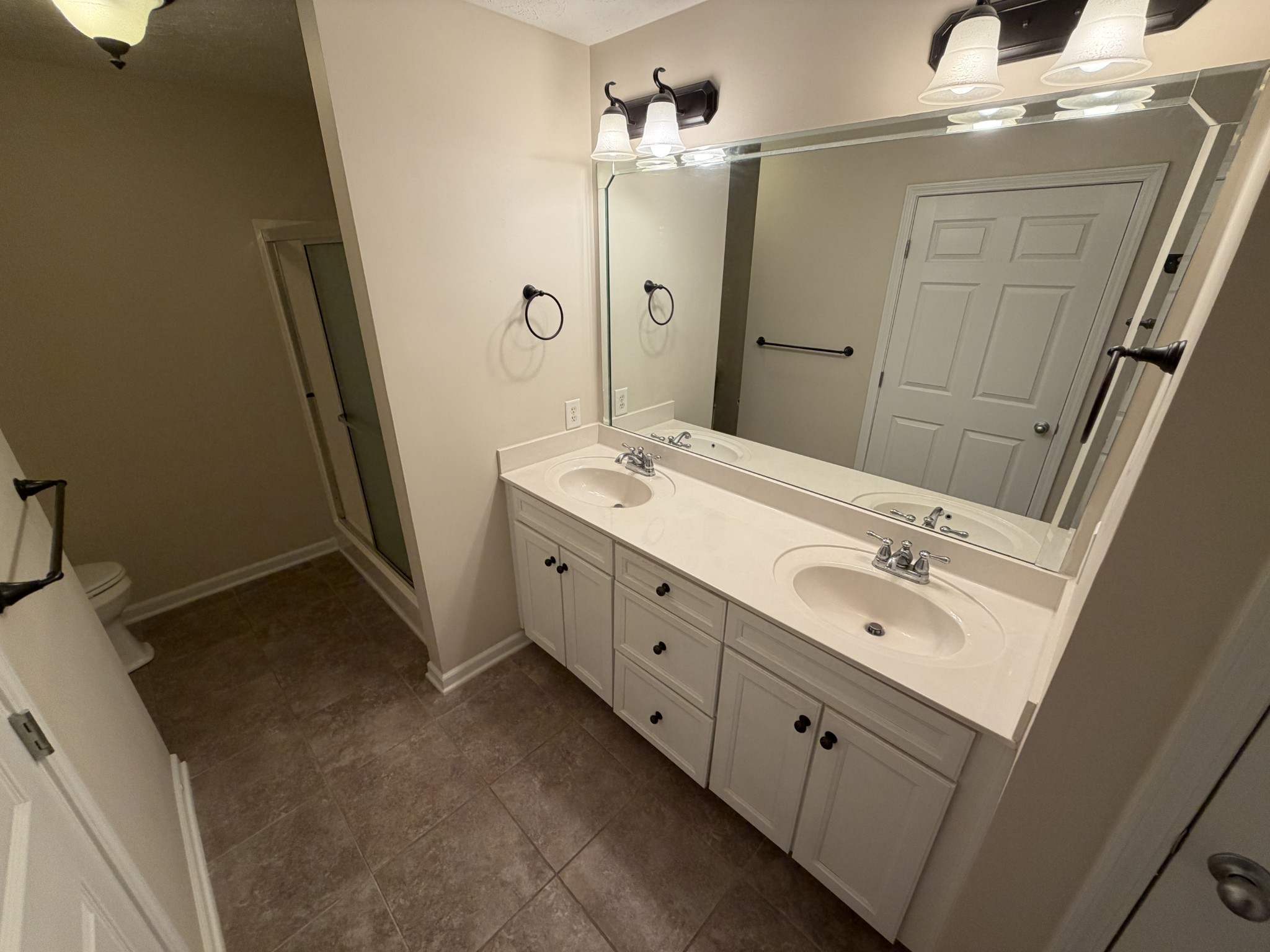 395 Devon Chase Hill Gallatin TN 37066