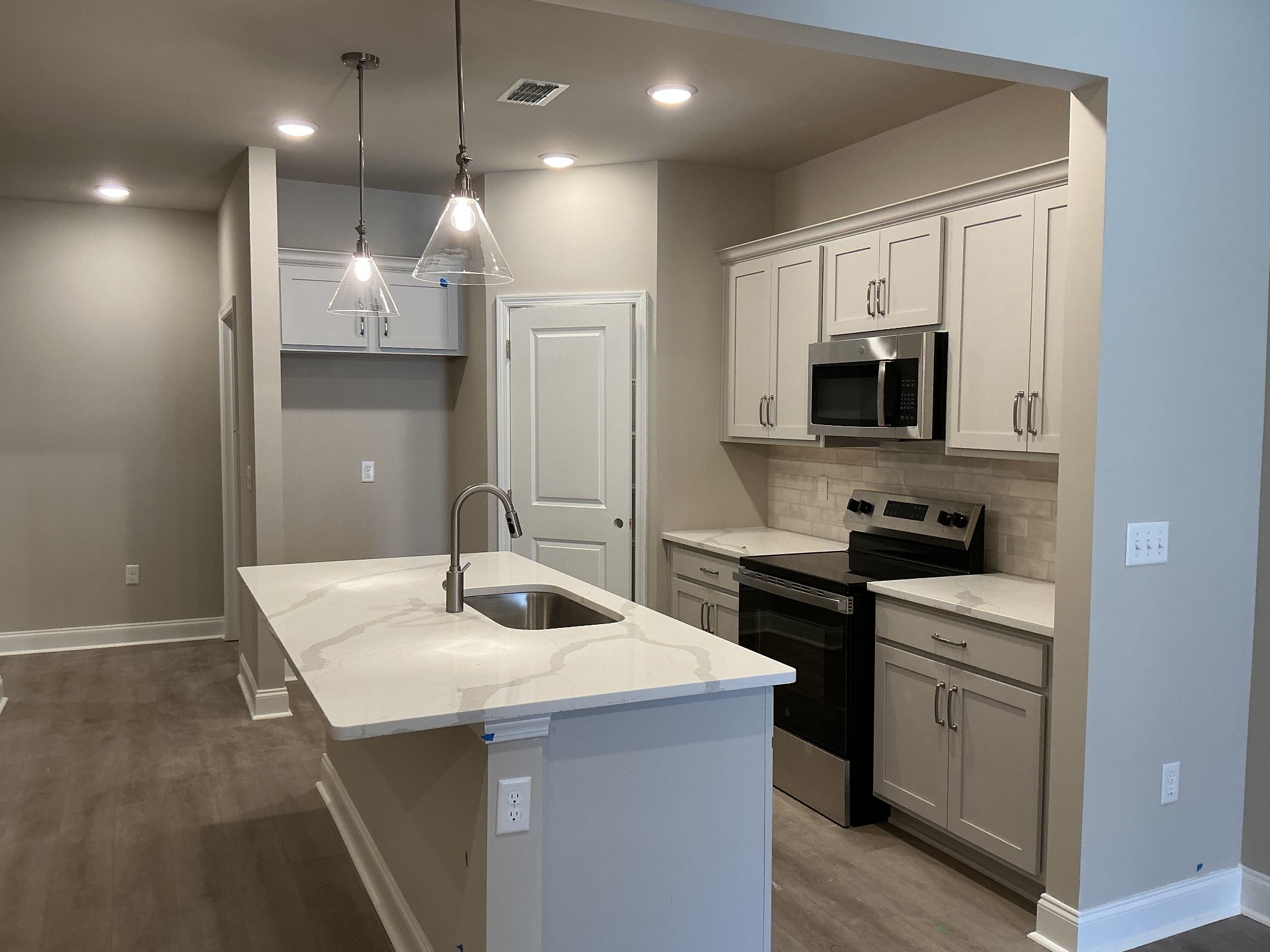 409 W Stonehaus Crossing Antioch TN 37013