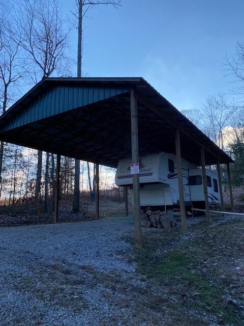142 Cole Road Deer Lodge TN 37726