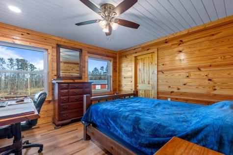 711 Lick Point Road Sequatchie TN 37374