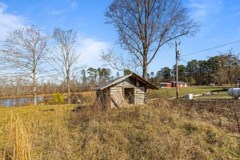 711 Lick Point Road Sequatchie TN 37374