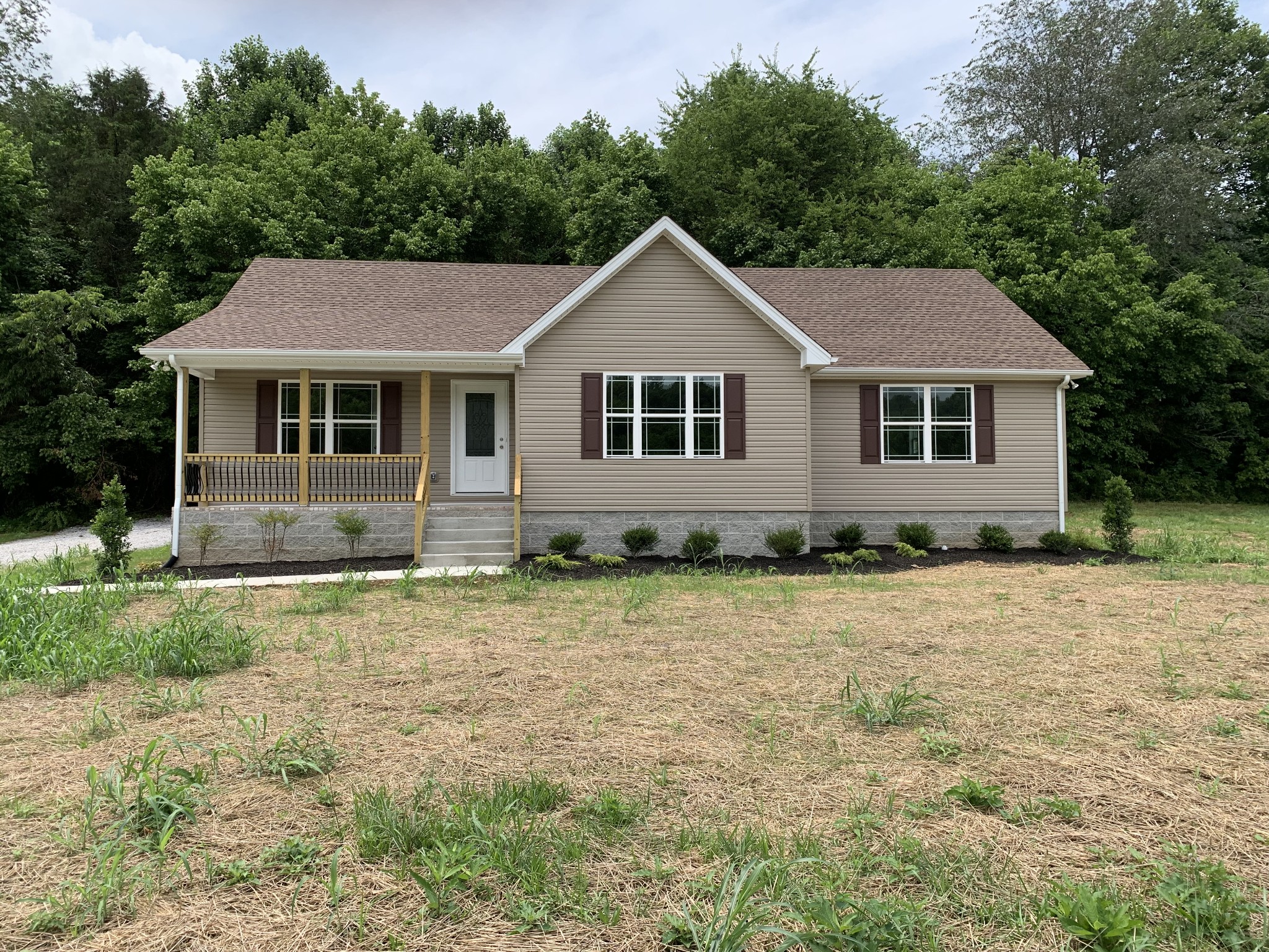 100 Leo Whitley Road Lafayette TN 37083