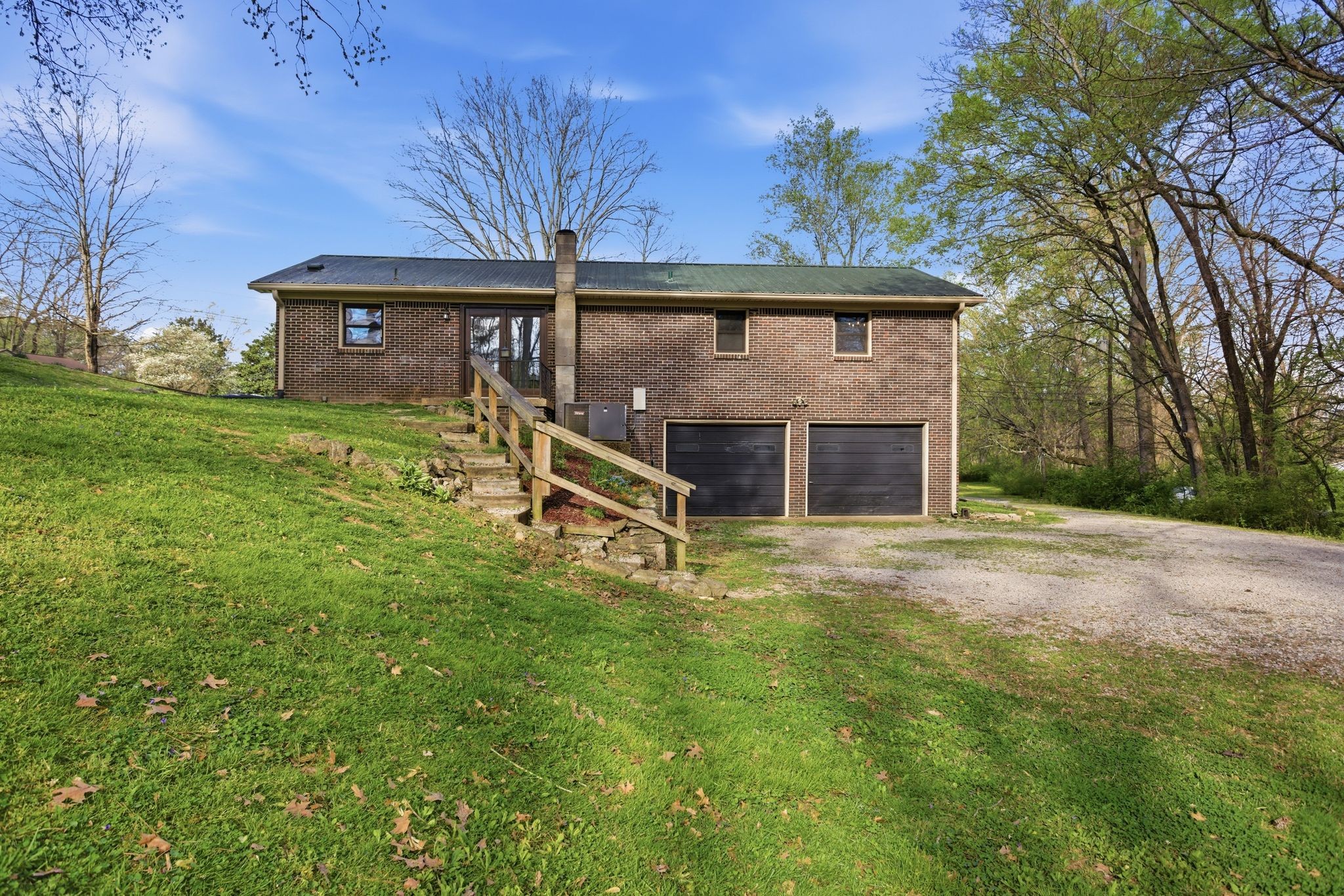 202 Cathey Lane Columbia TN 38401