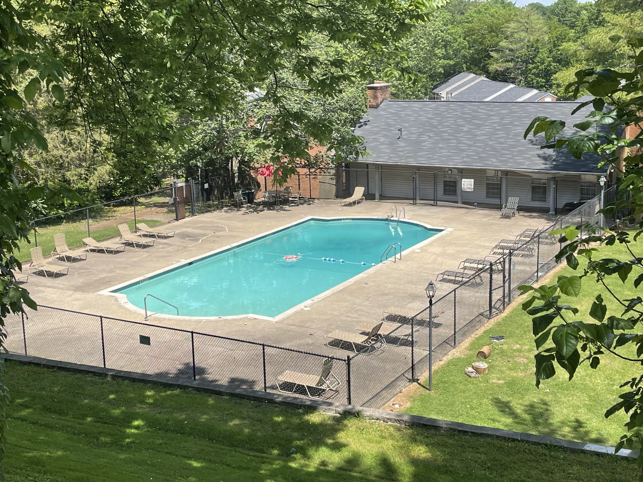 5510 Country Drive Nashville TN 37211