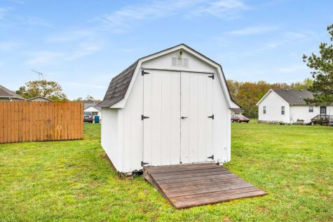 65 Woods Edge Court Manchester TN 37355