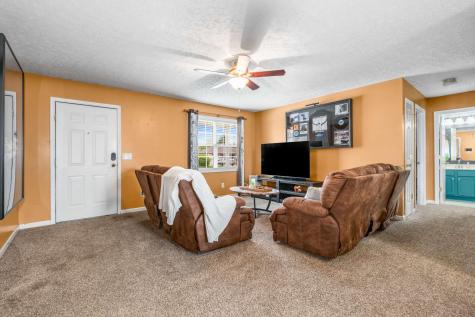 65 Woods Edge Court Manchester TN 37355