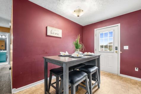 65 Woods Edge Court Manchester TN 37355