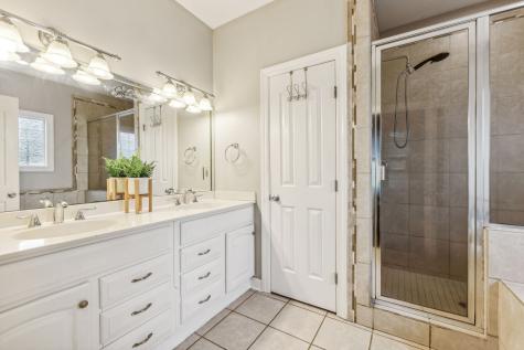 195 Giles Lane Gallatin TN 37066