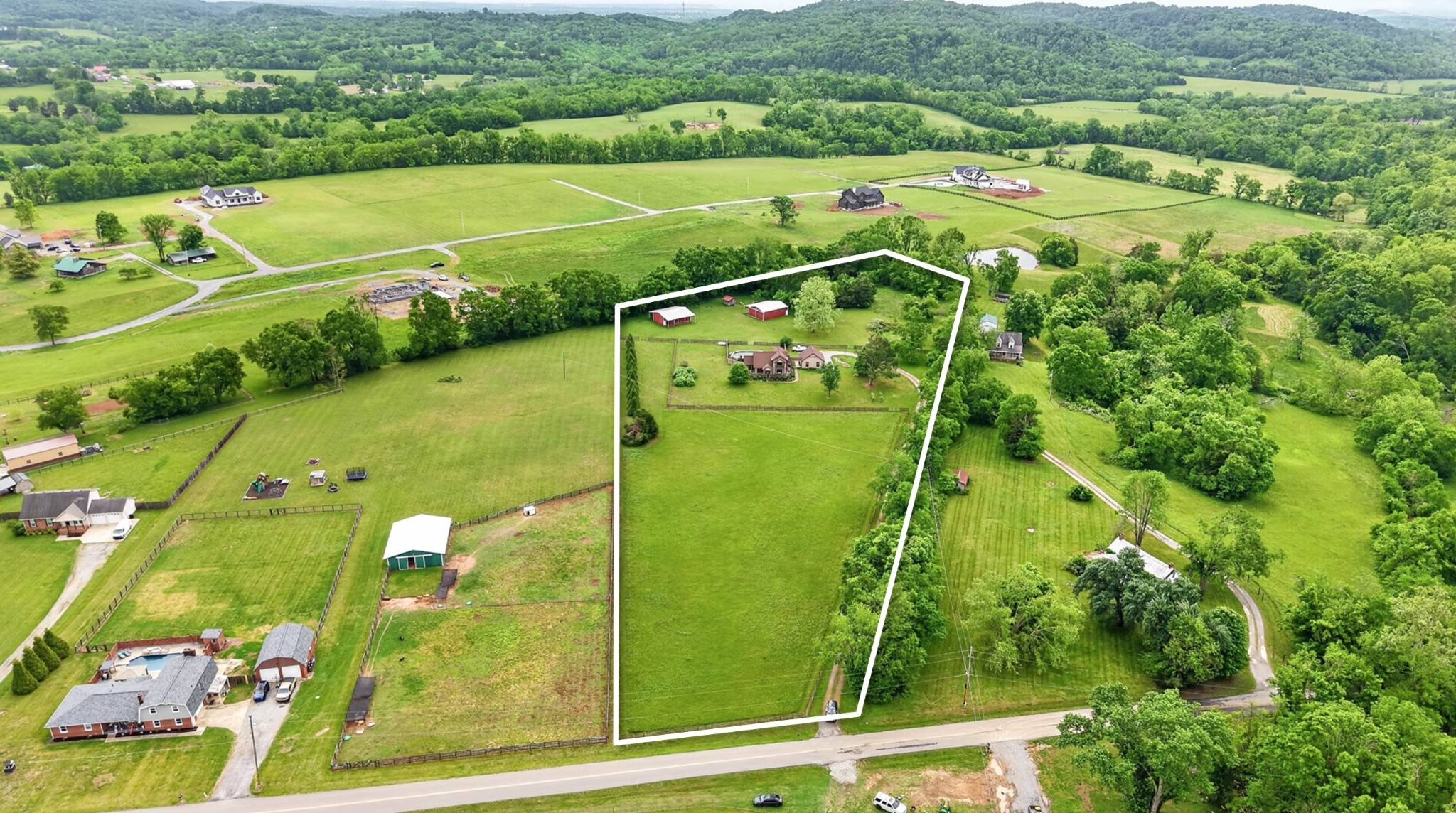 426 Watt Nolen Road Cottontown TN 37048