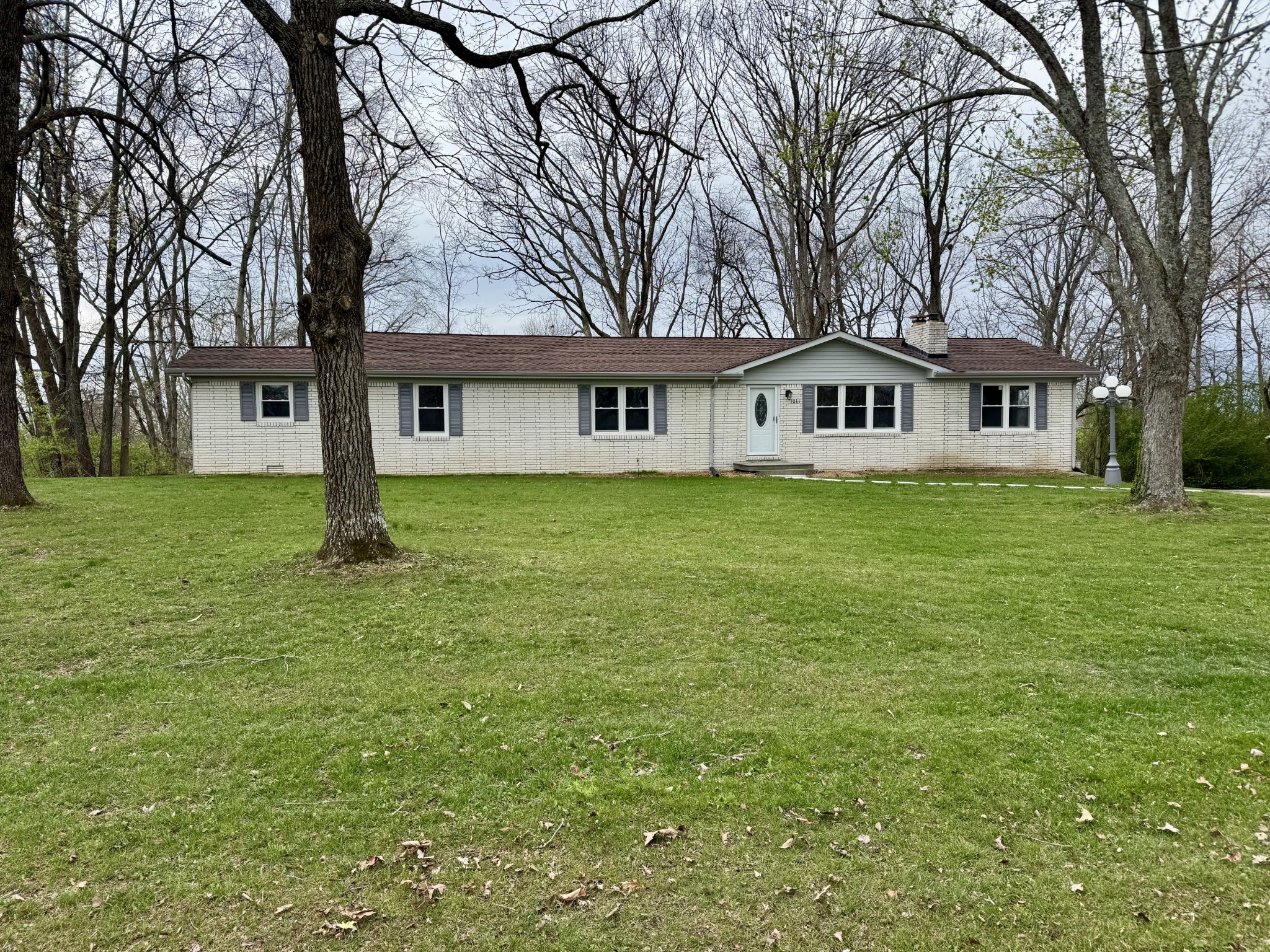 1211 Porter Road Lafayette TN 37083