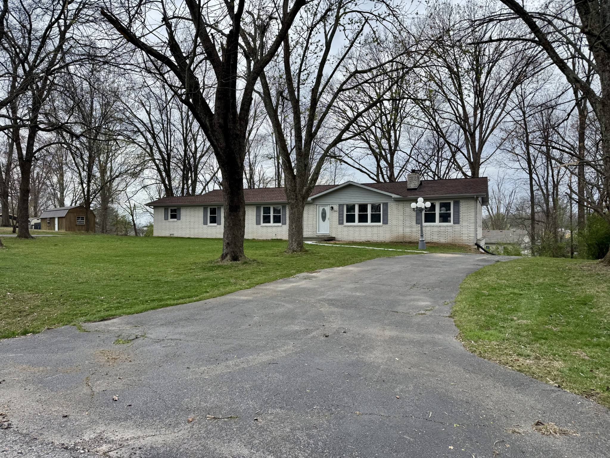 1211 Porter Road Lafayette TN 37083