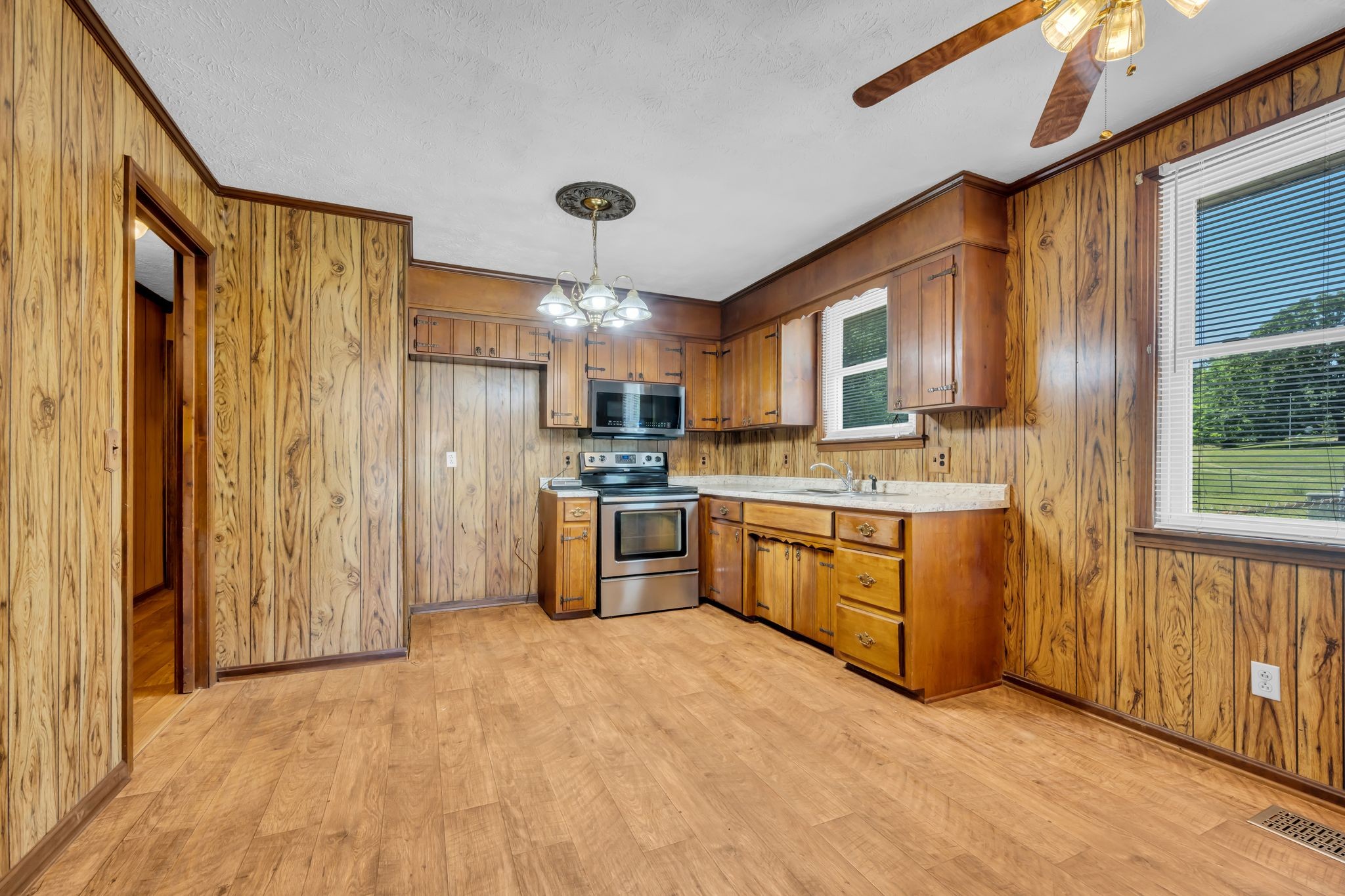 125 Lynn Lane Charlotte TN 37036