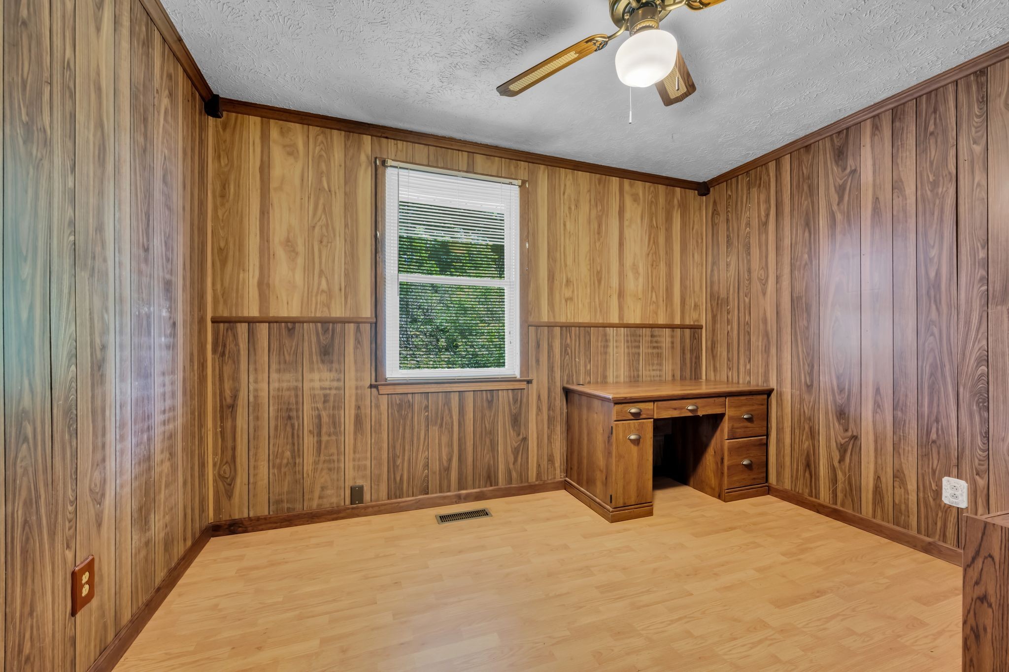 125 Lynn Lane Charlotte TN 37036