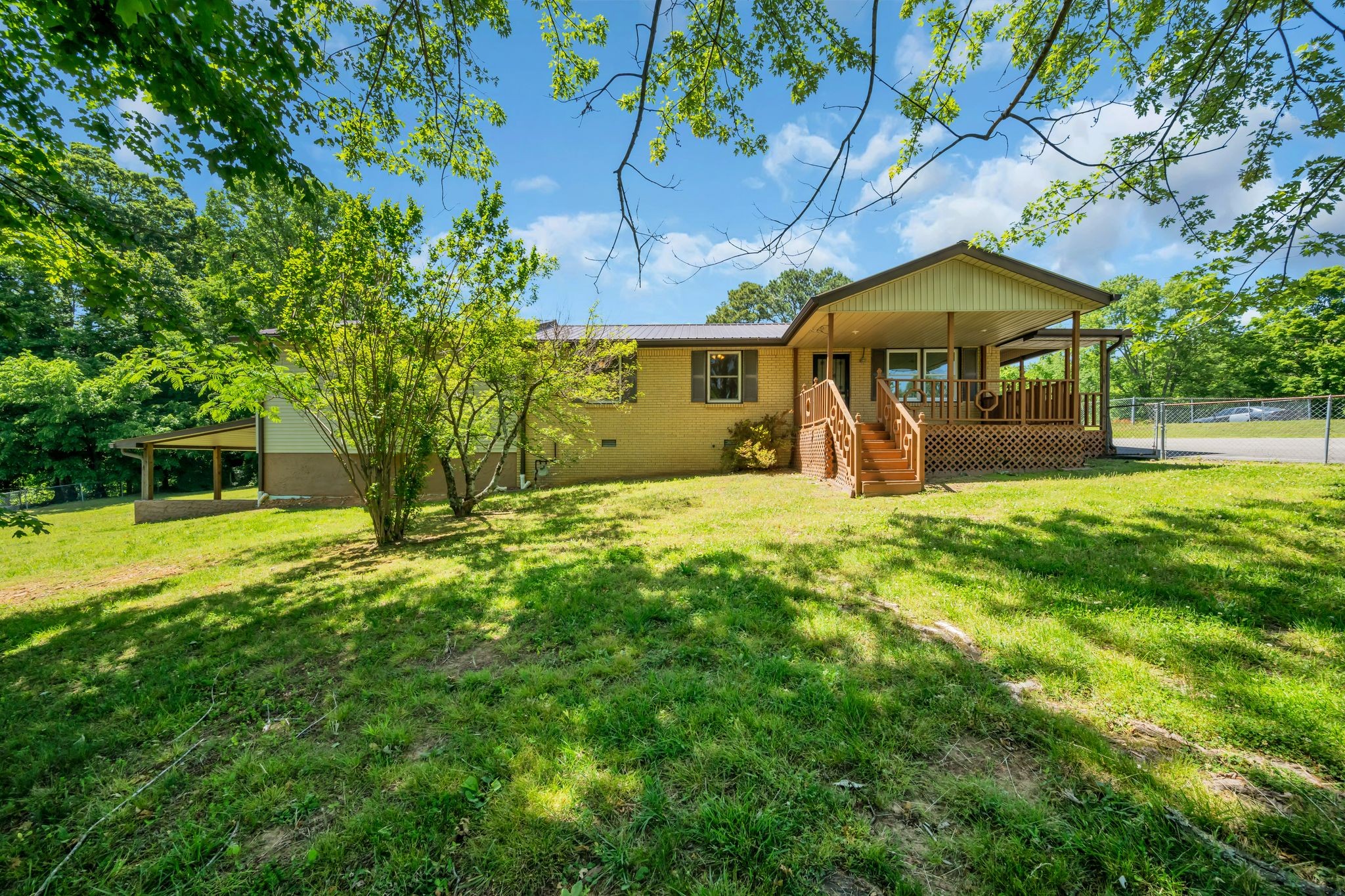 125 Lynn Lane Charlotte TN 37036