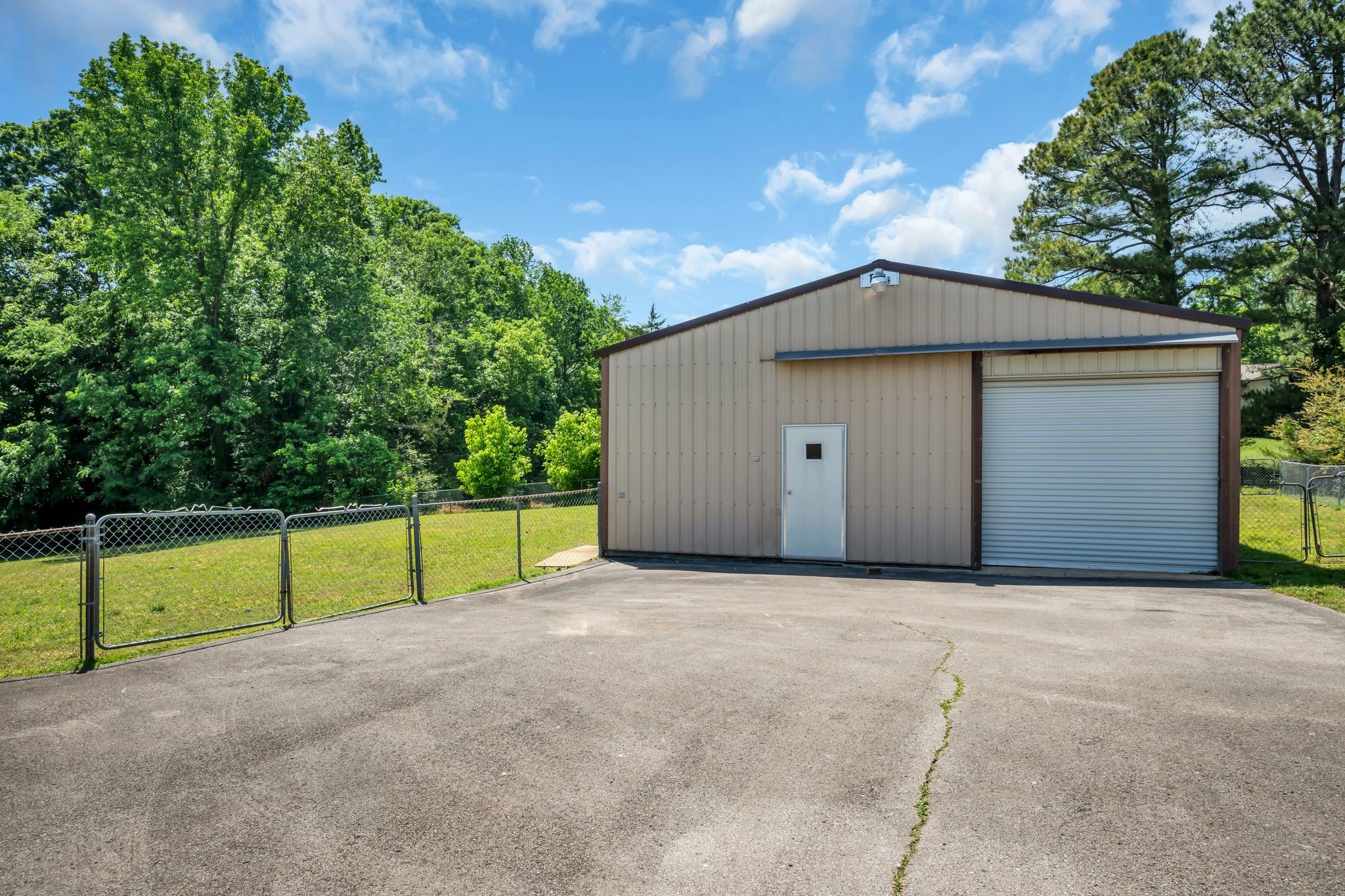 125 Lynn Lane Charlotte TN 37036