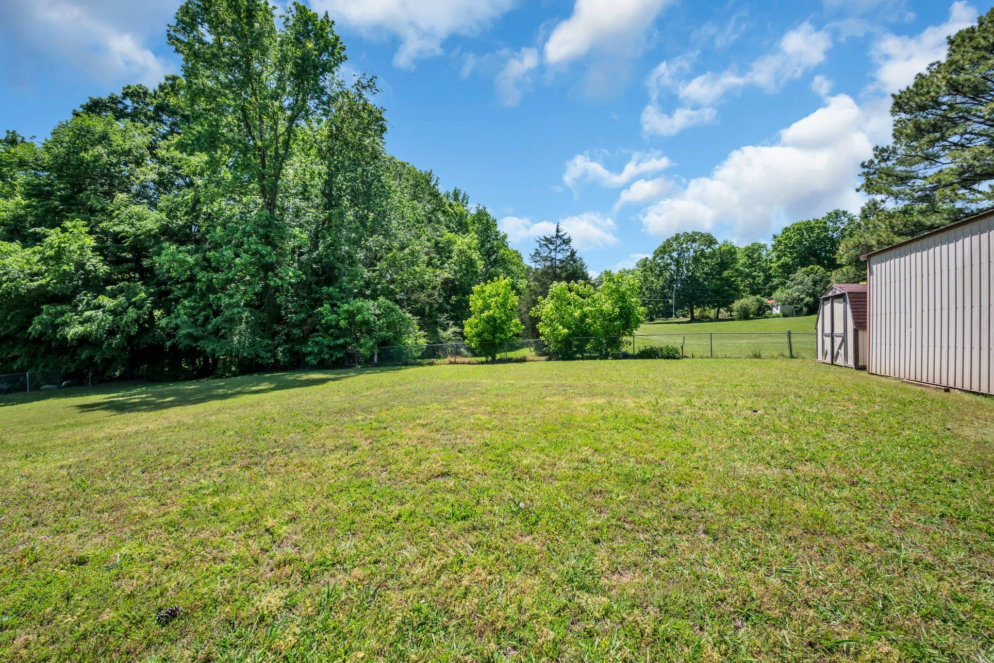 125 Lynn Lane Charlotte TN 37036
