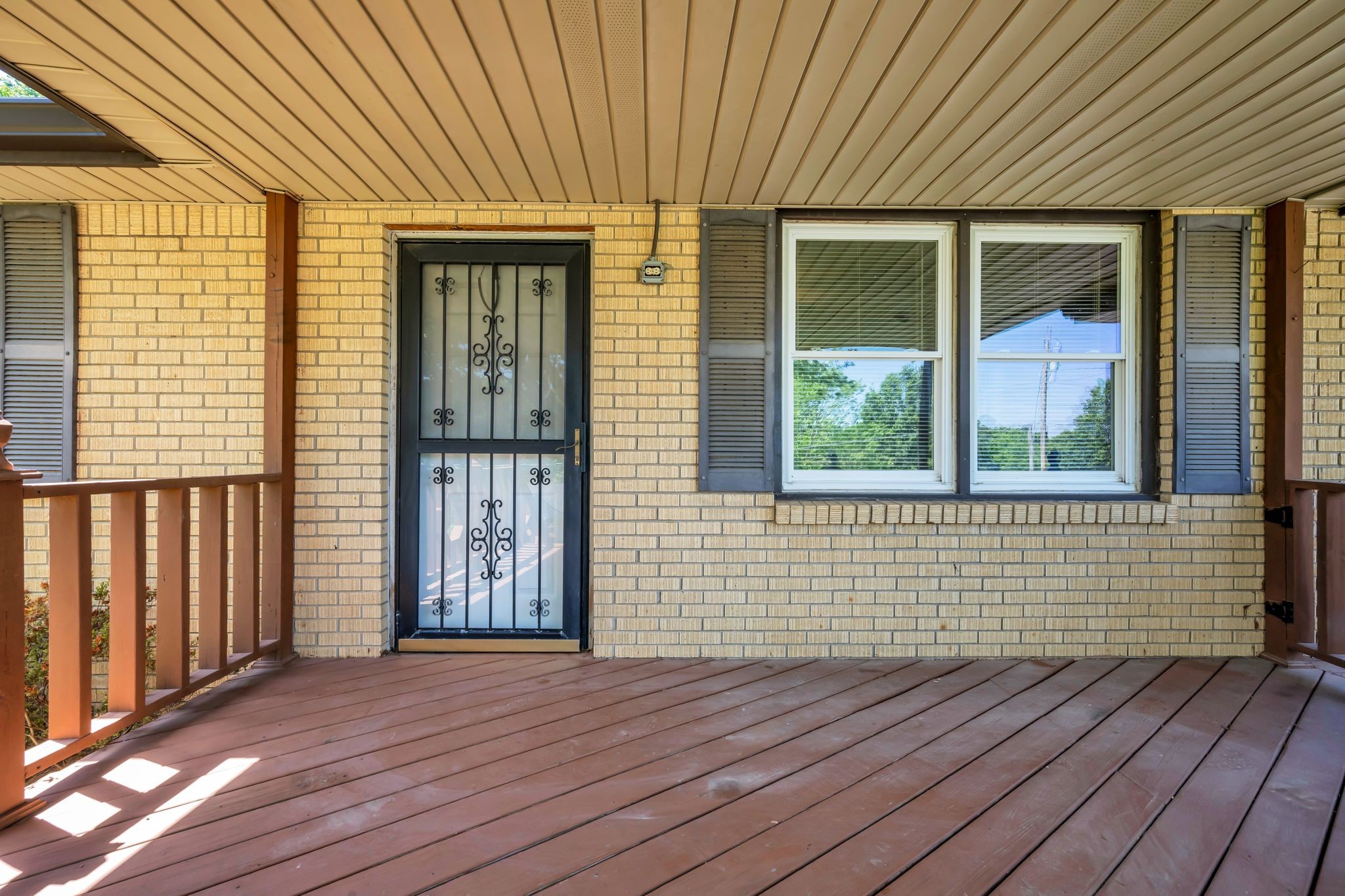 125 Lynn Lane Charlotte TN 37036