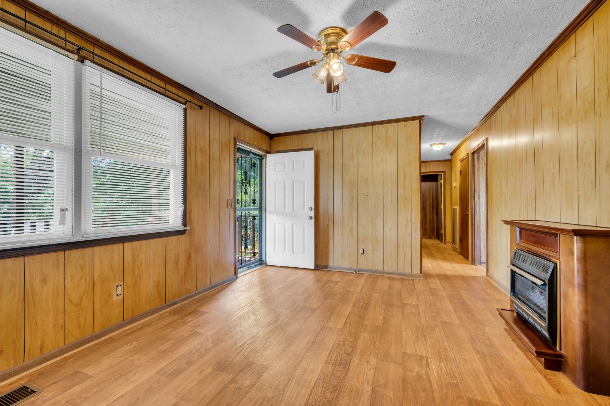 125 Lynn Lane Charlotte TN 37036