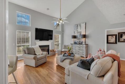 121 Rose Garden Lane Goodlettsville TN 37072