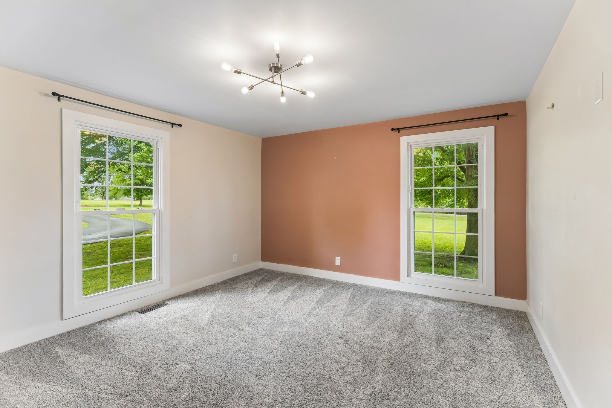 1701 Logan Drive Columbia TN 38401