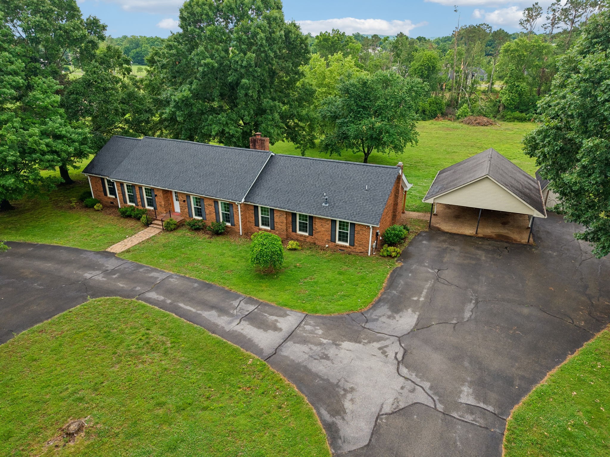 1701 Logan Drive Columbia TN 38401