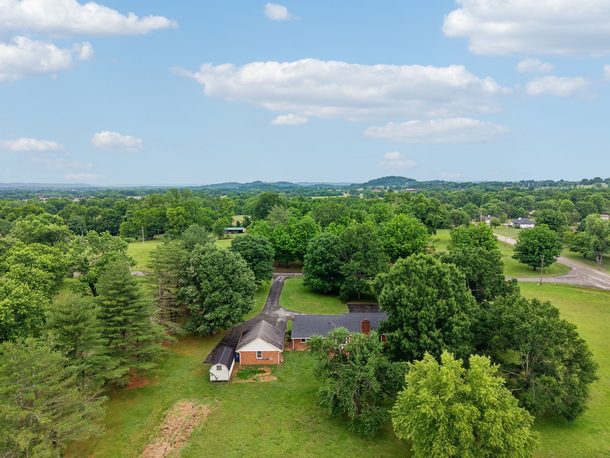 1701 Logan Drive Columbia TN 38401