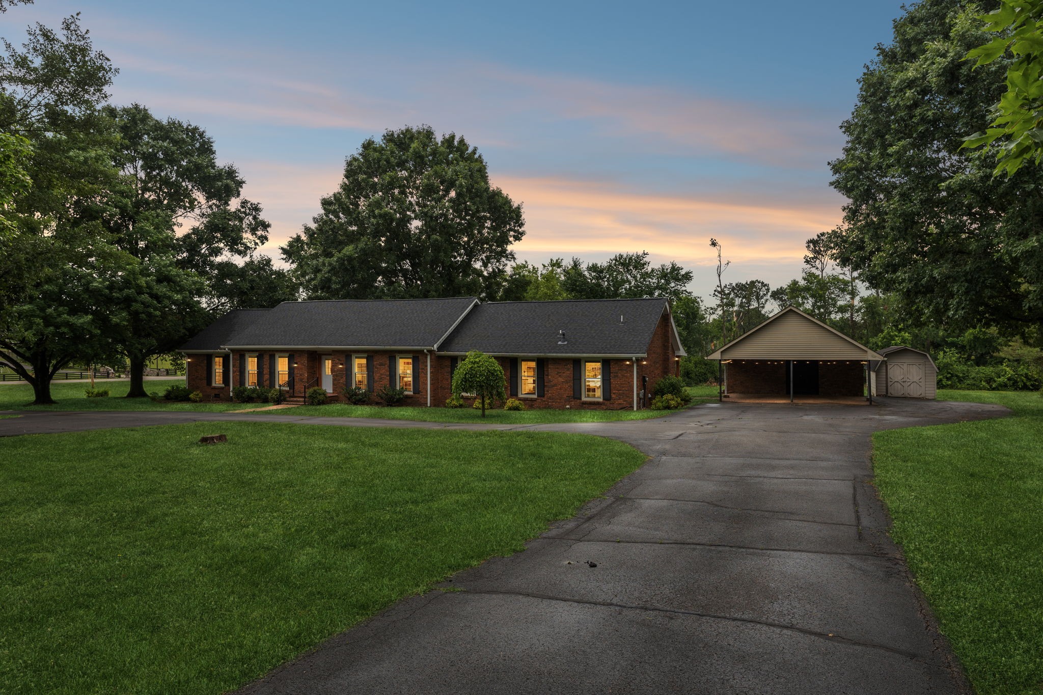 1701 Logan Drive Columbia TN 38401