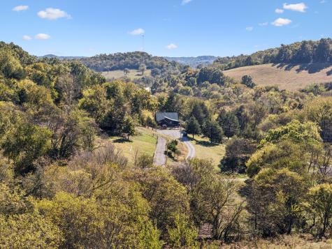 2846 Fuller Hollow Road Cornersville TN 37047