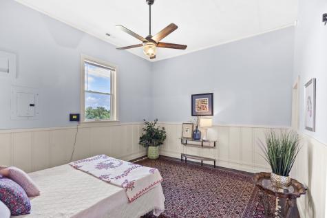 1809 Herschal Lyles Road Westmoreland TN 37186
