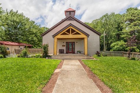 1809 Herschal Lyles Road Westmoreland TN 37186