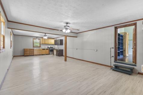 1809 Herschal Lyles Road Westmoreland TN 37186
