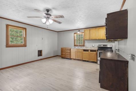 1809 Herschal Lyles Road Westmoreland TN 37186