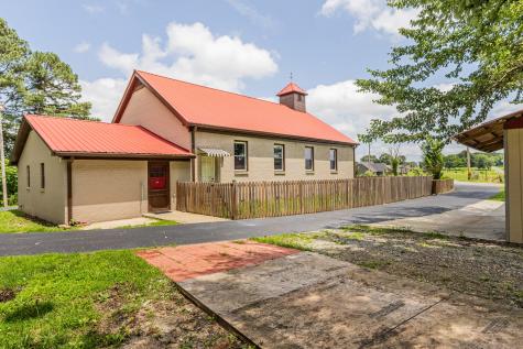 1809 Herschal Lyles Road Westmoreland TN 37186