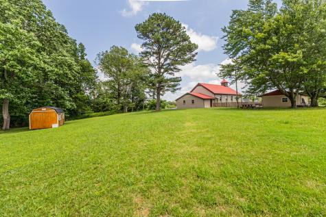 1809 Herschal Lyles Road Westmoreland TN 37186